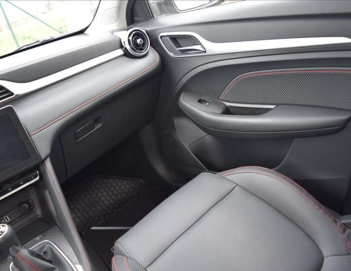 MG ZS Hatchback 1,5 l 78 kw