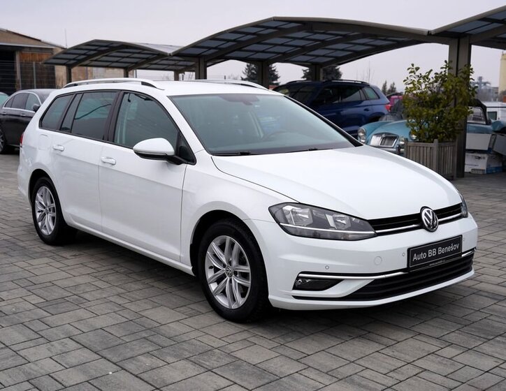 Volkswagen Golf Kombi 1,6 l 85 kw