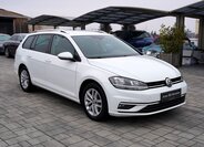 Volkswagen Golf Kombi 1,6 l 85 kw