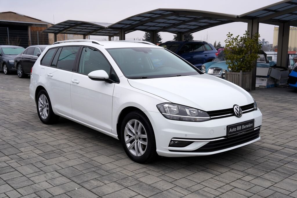 Volkswagen Golf Kombi 1,6 l 85 kw