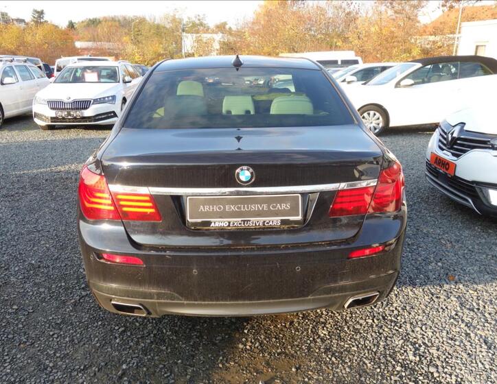 BMW Řada 7 5