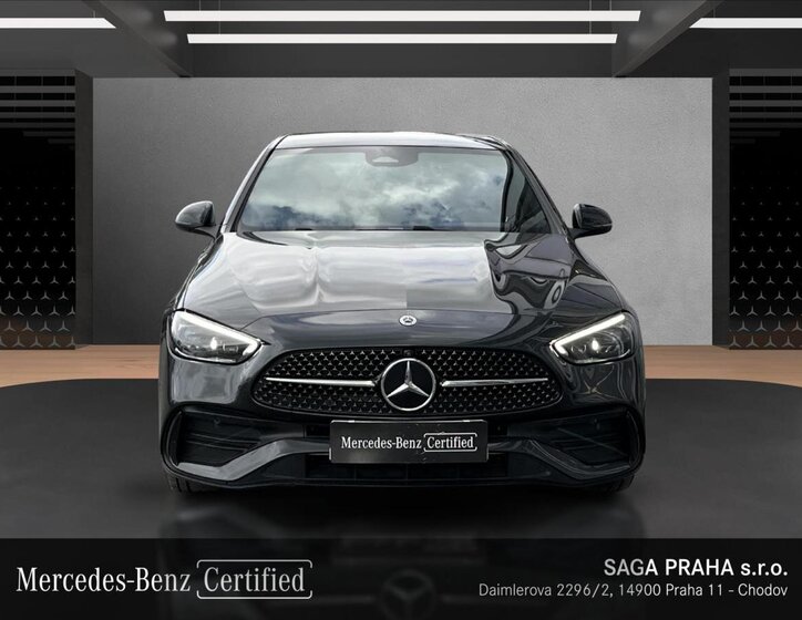 Mercedes-Benz Třídy C Sedan 2,0 l 145 kw