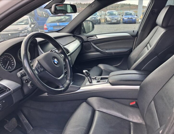 BMW X6 Kombi 3,0 l 180 kw