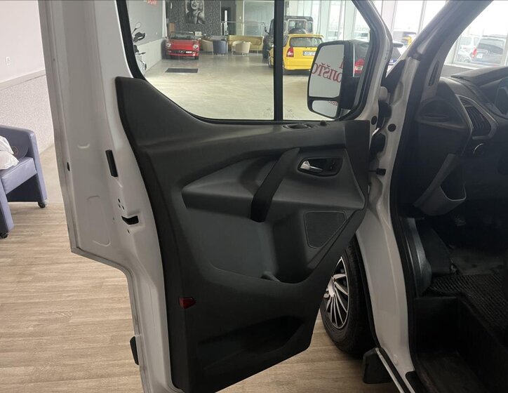 Ford Transit Custom Skříň 2,2 l 74 kw