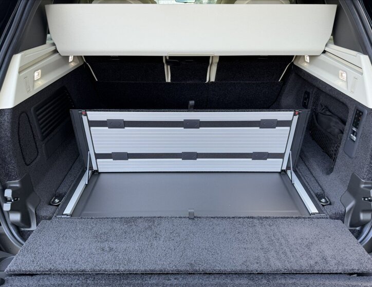 Land Rover Range Rover SUV / Terénní 4,4 l 390 kw