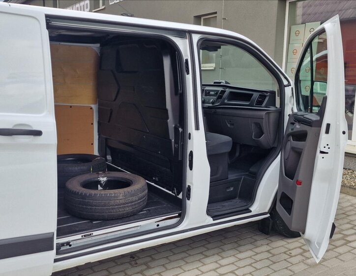 Ford Transit Custom Skříň 2,0 l 77 kw