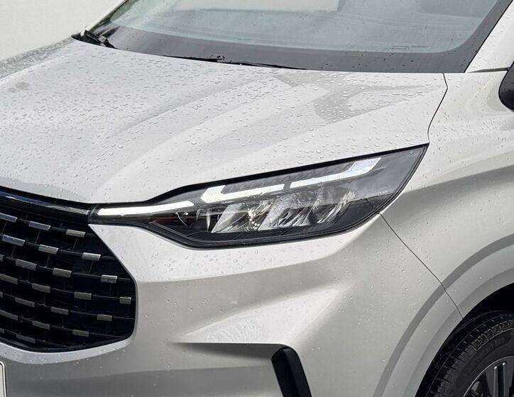 Ford Tourneo Custom 5