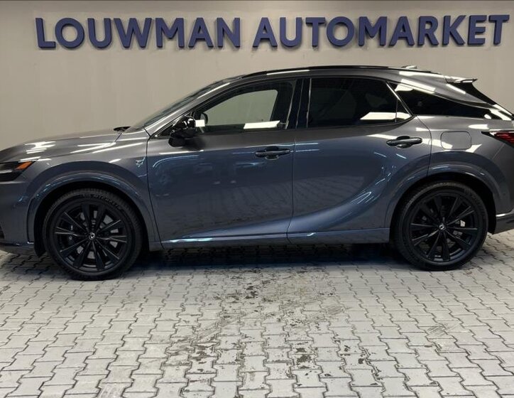 Lexus RX 500h SUV / Terénní 2,4 l 273 kw
