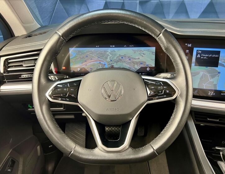 Volkswagen Touareg 13