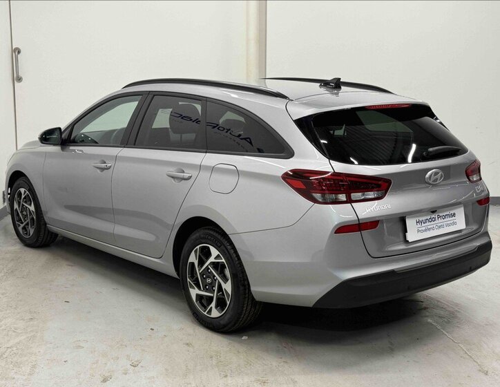 Hyundai i30 Kombi 1,5 l 70 kw