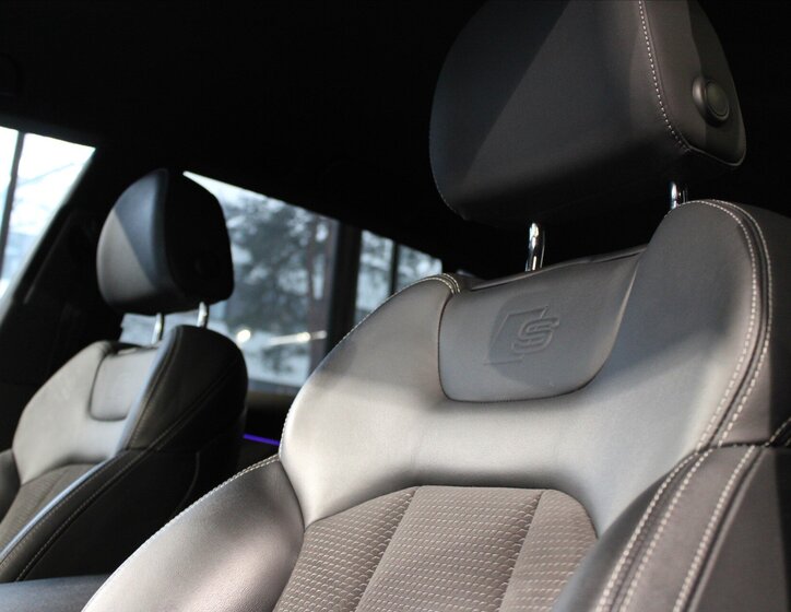 Audi Q8 SUV 3,0 l 210 kw