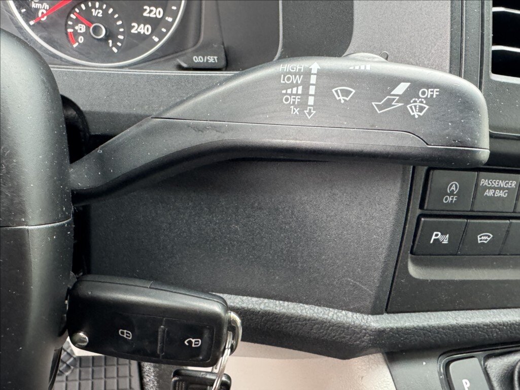 Volkswagen Transporter Skříň 2,0 l 110 kw