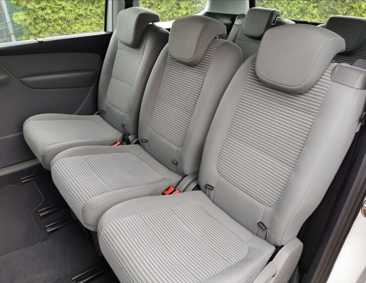 Seat Alhambra Kombi 1,4 l 110 kw