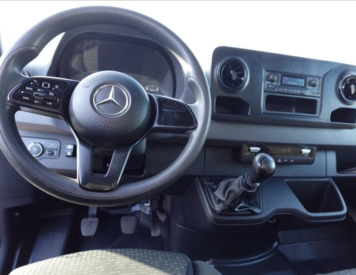 Mercedes-Benz Sprinter Valník 2,1 l 105 kw