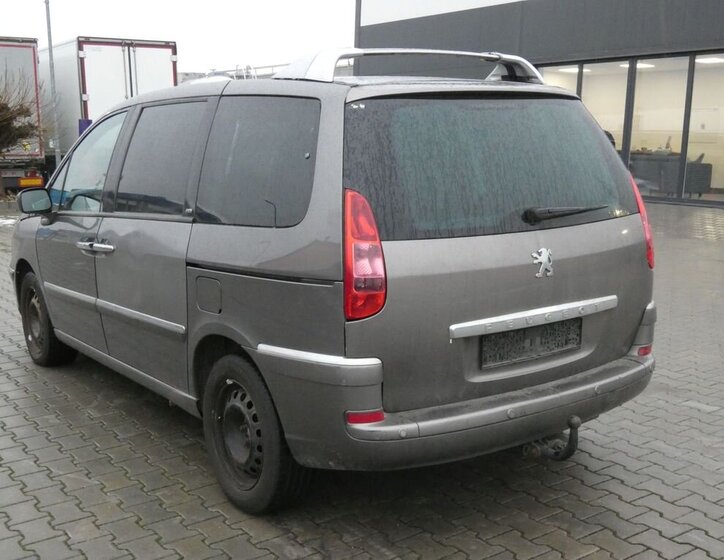 Peugeot 807 4