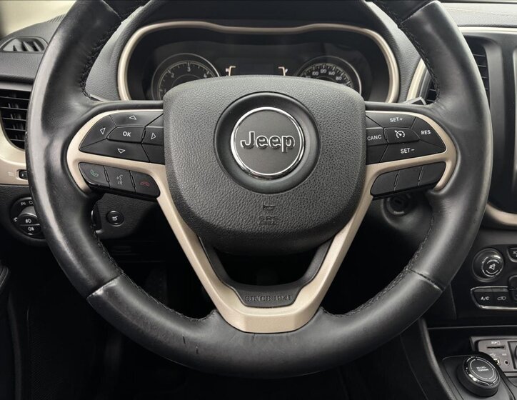 Jeep Cherokee SUV 2,0 l 103 kw