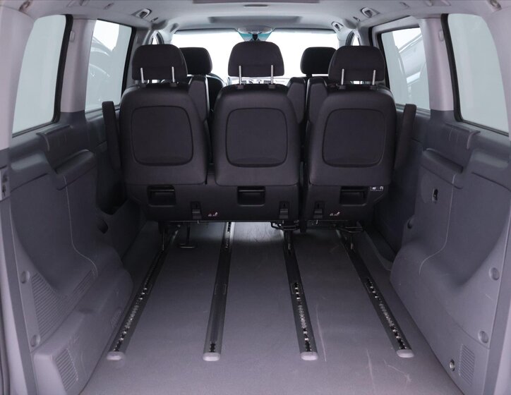 Mercedes-Benz Vito Kombi 3,0 l 150 kw