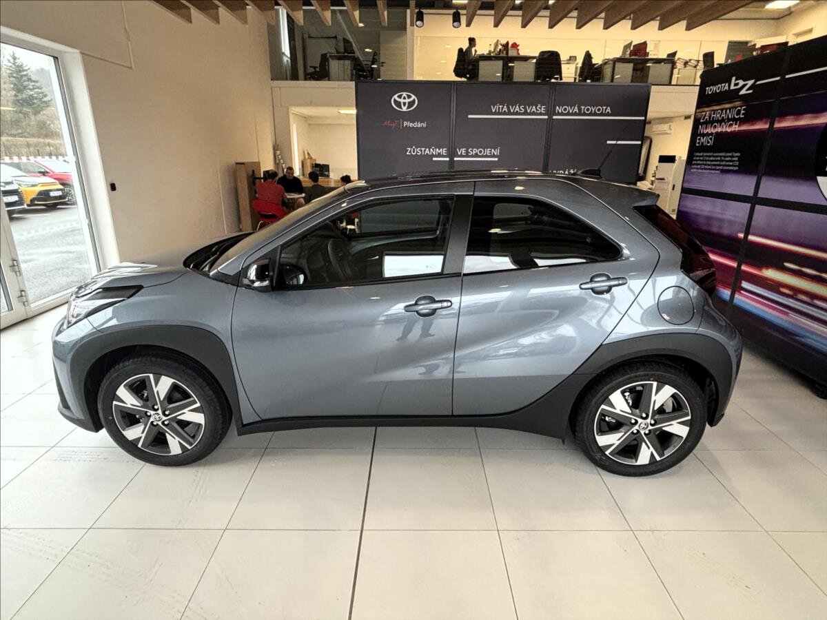 Toyota Aygo Hatchback 1,5 l 85 kw