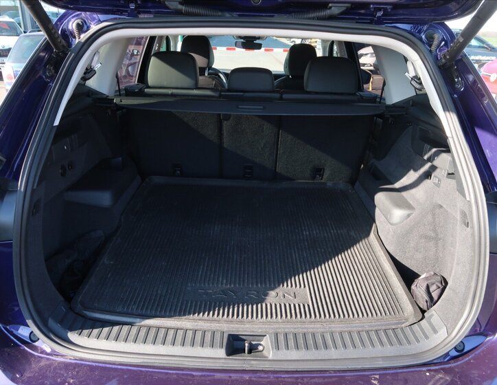 Volkswagen Tayron SUV / Terénní 1,5 l 110 kw