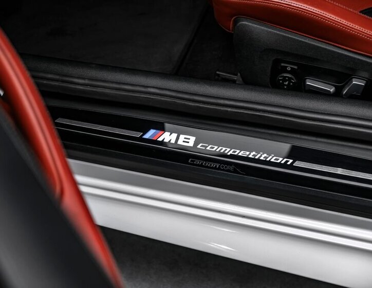 BMW M8 Kupé 4,4 l 447 kw