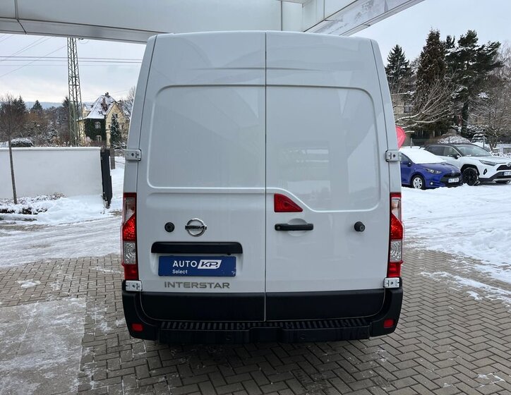 Nissan Interstar Skříň 2,3 l 100 kw