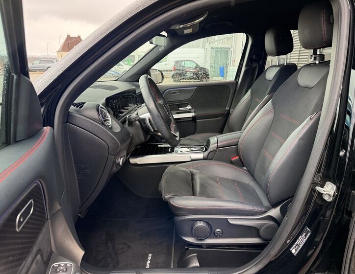 Mercedes-Benz GLB SUV / Terénní 2,0 l 110 kw