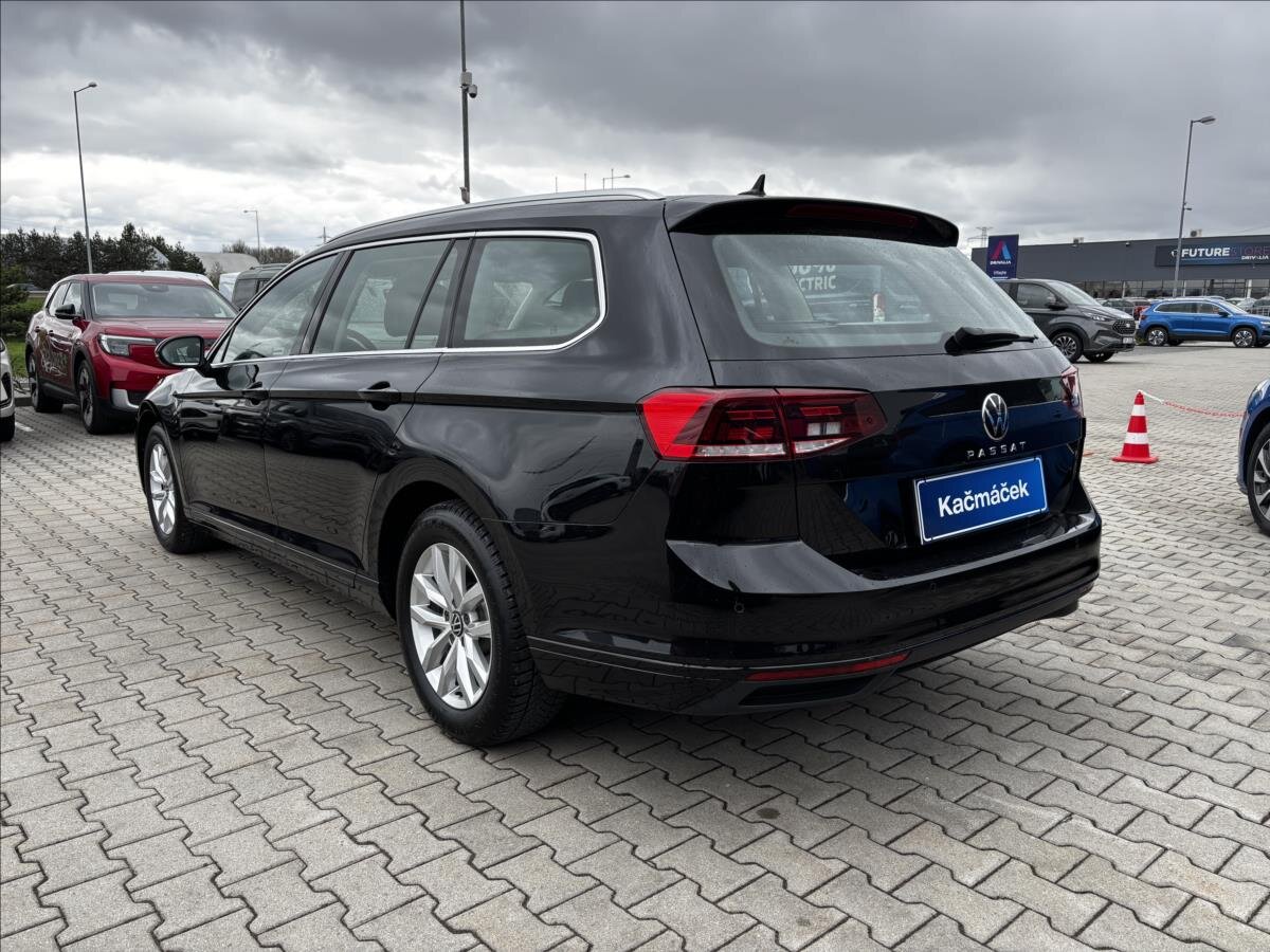 Volkswagen Passat Kombi 1,5 l 110 kw