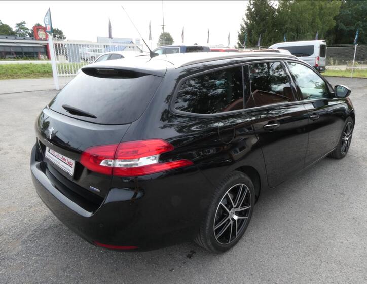 Peugeot 308 9