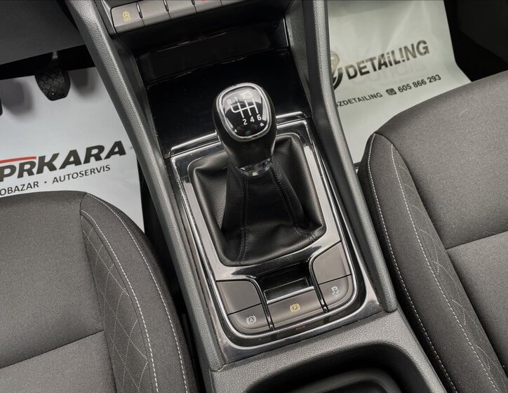 Škoda Karoq SUV 999,0 85 kw