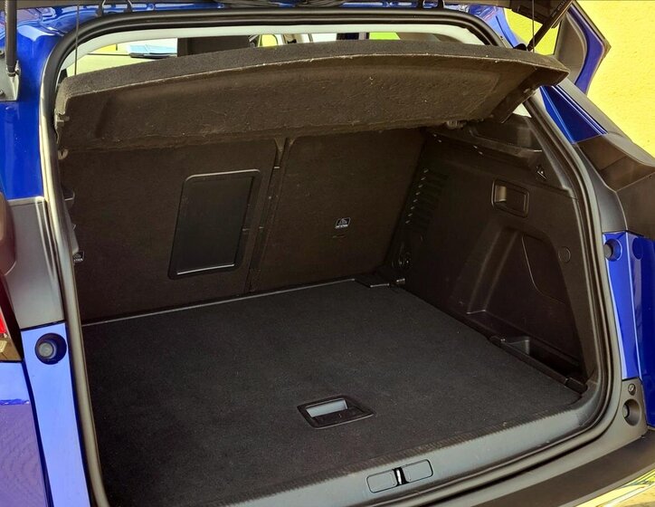 Peugeot 3008 SUV / Terénní 1,5 l 96 kw