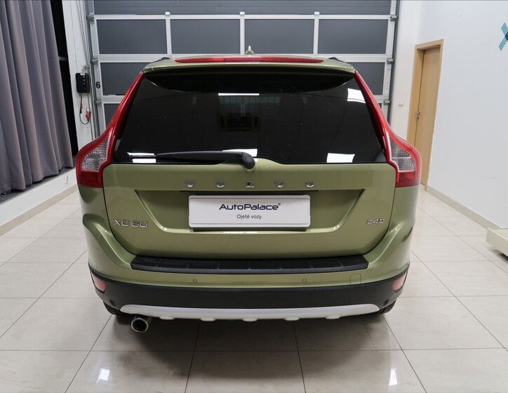 Volvo XC60 SUV / Terénní 2,4 l 120 kw