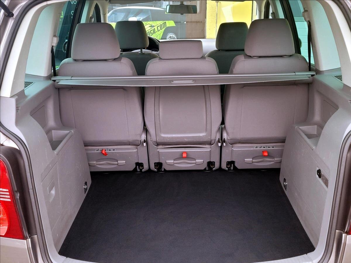 Volkswagen Touran Kombi 1,4 l 103 kw