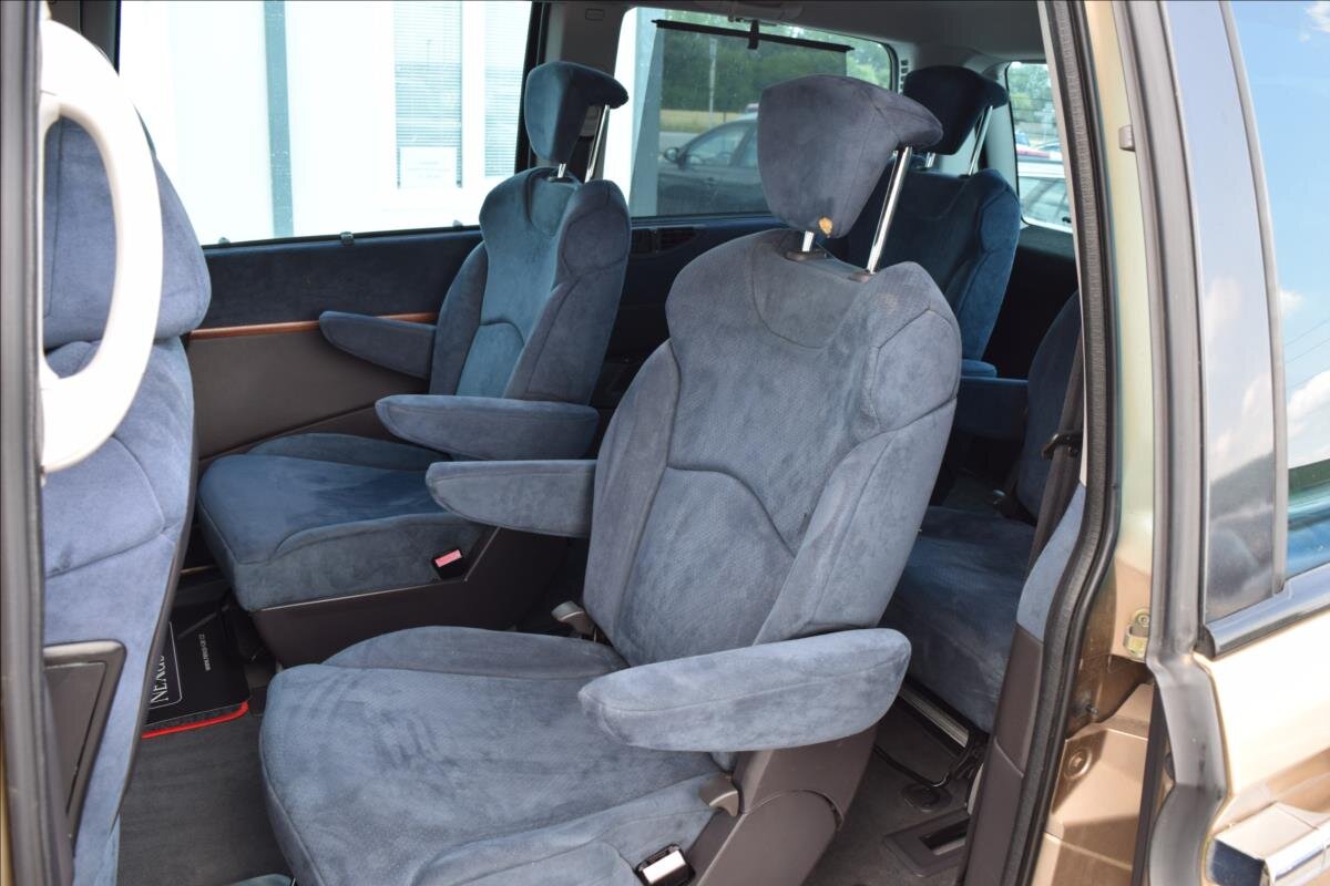 Lancia Phedra MPV 2,2 l 94 kw