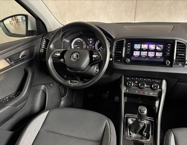 Škoda Karoq SUV / Terénní 1,5 l 110 kw