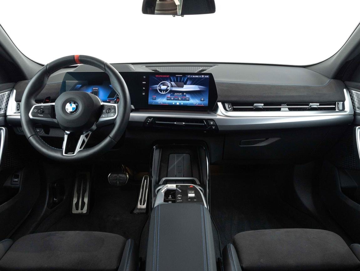 BMW X2 SUV 2,0 l 221 kw