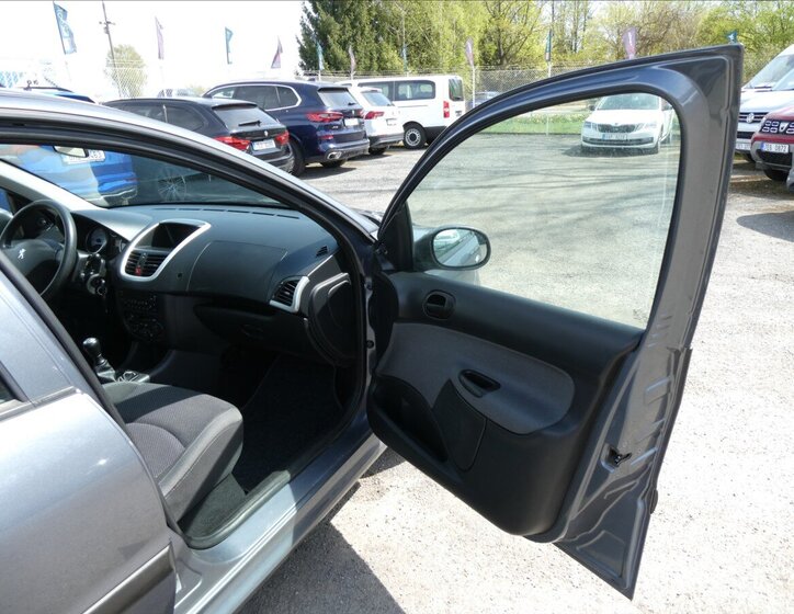 Peugeot 206 Hatchback 1,4 l 54 kw
