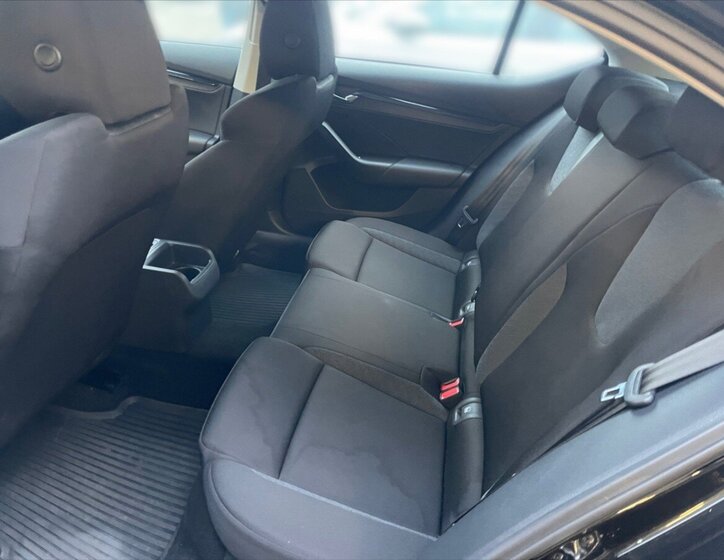 Škoda Octavia Sedan 999,0 81 kw