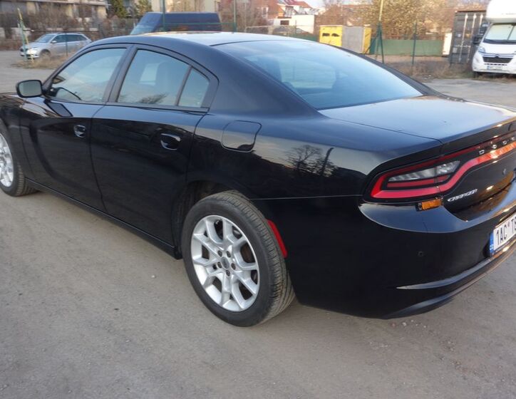Dodge Charger 8