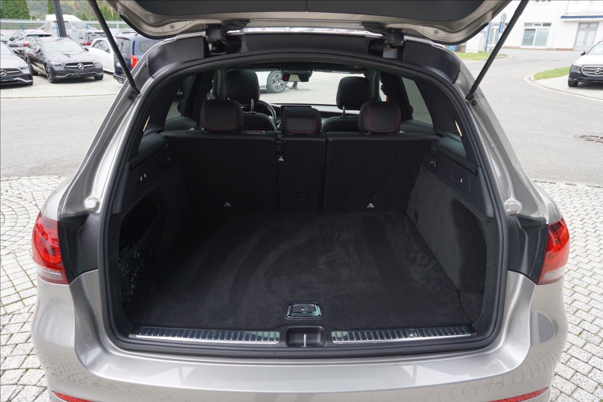 Mercedes-Benz GLC SUV 3,0 l 287 kw