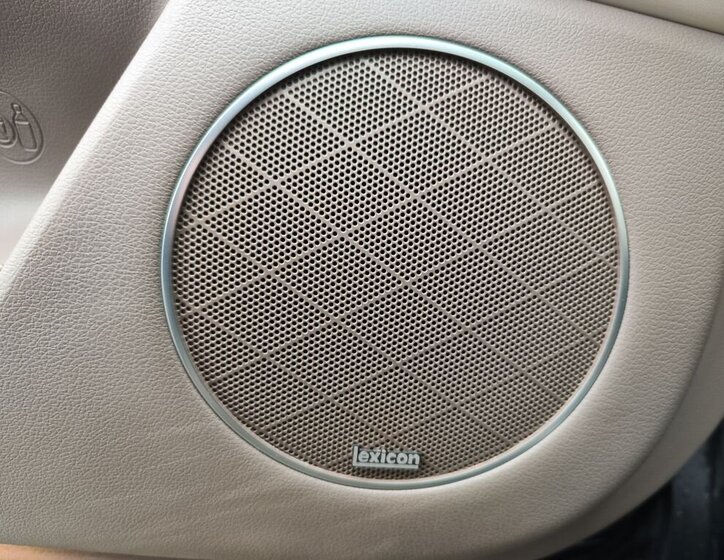 Ostatní Ostatní SUV 3,5 l 279 kw