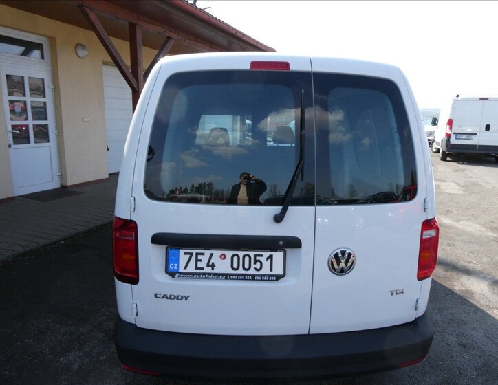 Volkswagen Caddy Skříň 2,0 l 75 kw