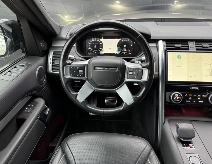 Land Rover Discovery SUV 3,0 l 221 kw