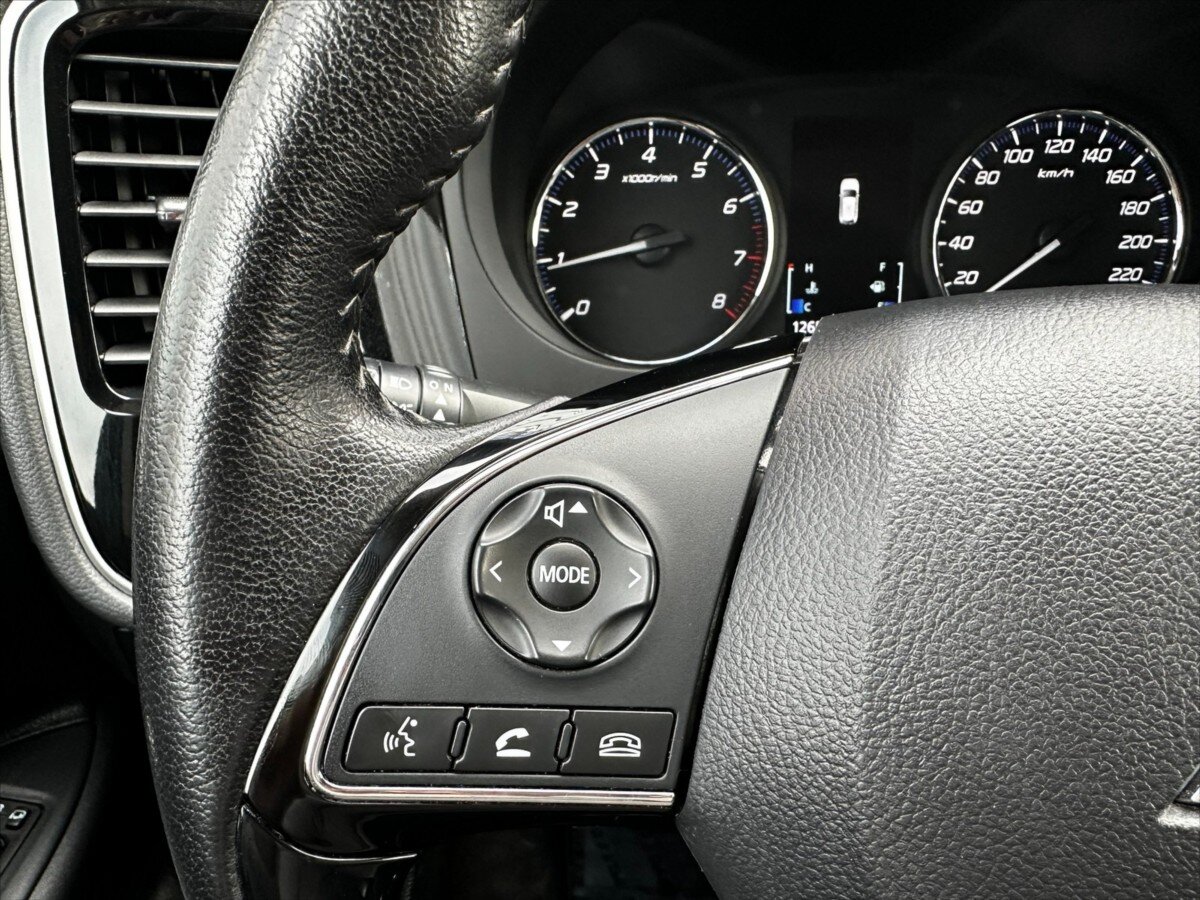 Mitsubishi Outlander Kombi 2,0 l 110 kw