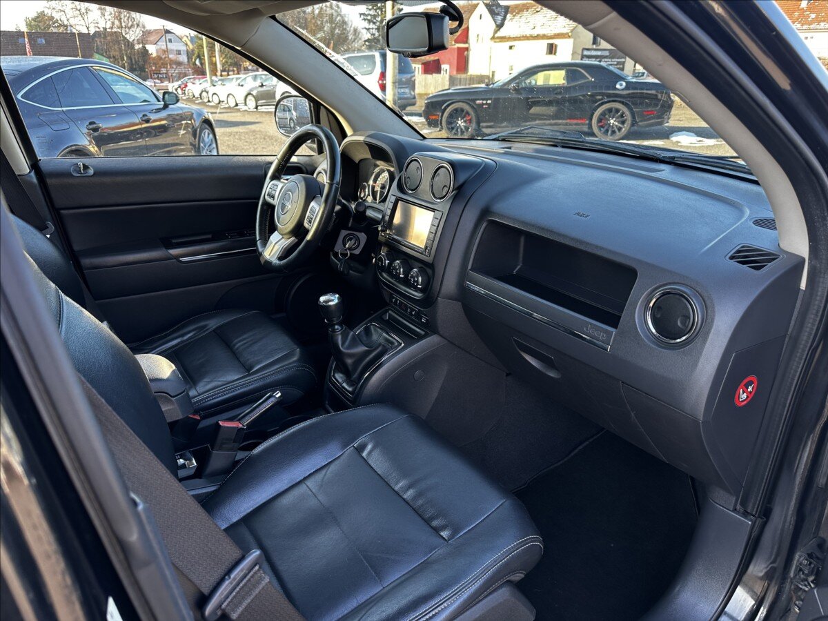 Jeep Compass SUV 2,1 l 120 kw