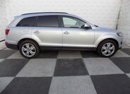 Audi Q7 6