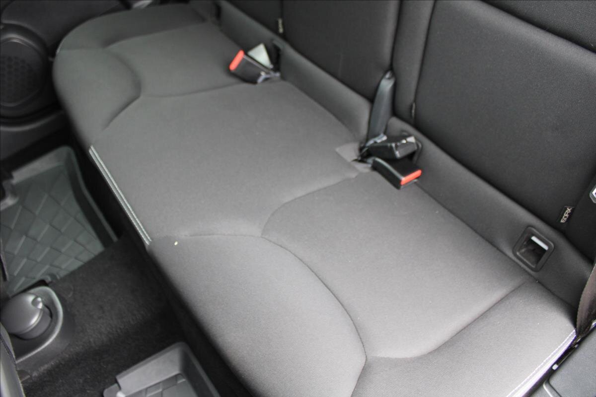 Renault Clio Hatchback 898,0 56 kw