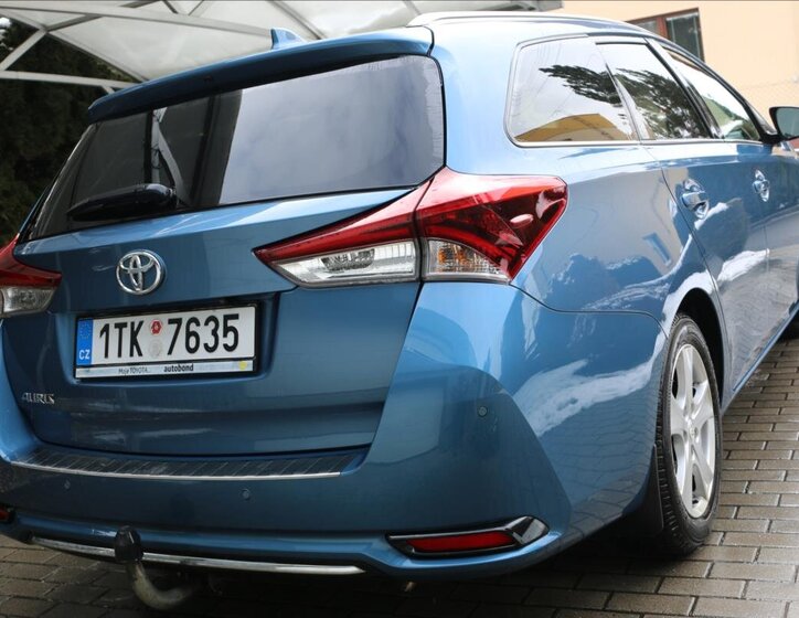 Toyota Auris Kombi 1,6 l 97 kw