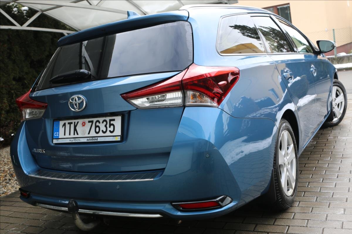 Toyota Auris Kombi 1,6 l 97 kw