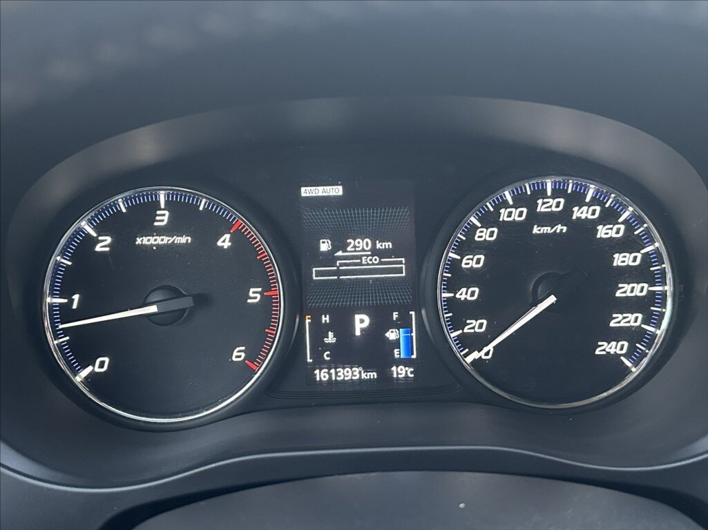 Mitsubishi Outlander SUV / Terénní 2,3 l 110 kw