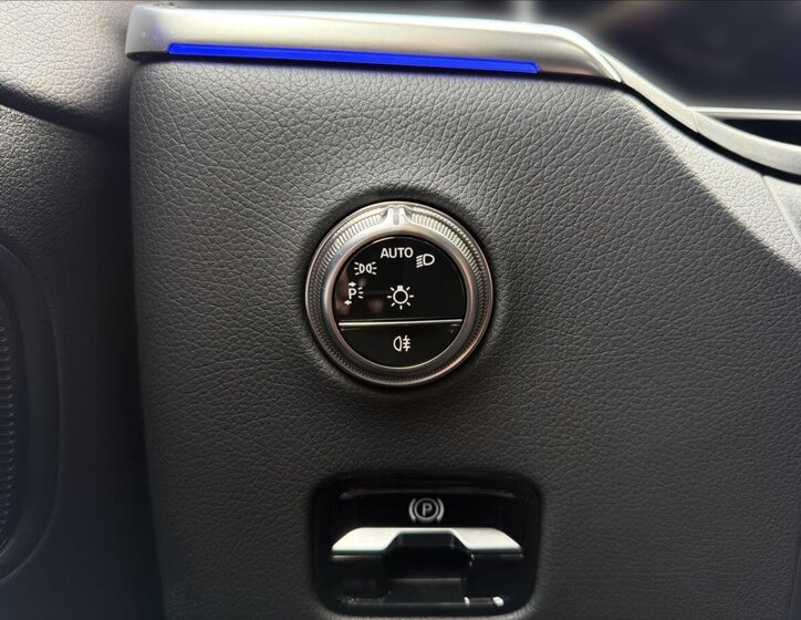 Mercedes-Benz GLC SUV 2,0 l 145 kw